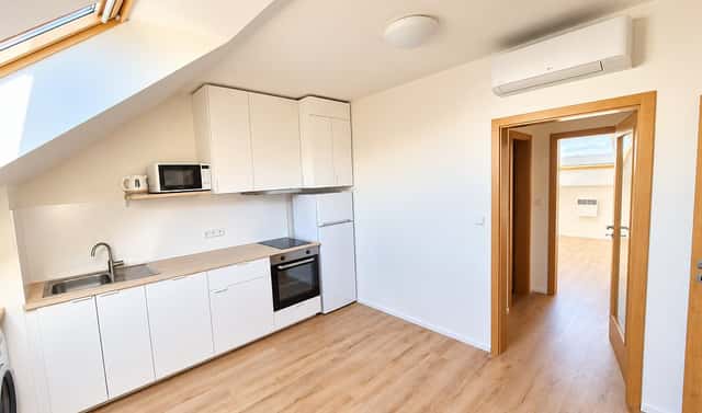 Pronájem bytu 2+kk 46 m², Rumunská, Praha 2 – Vinohrady