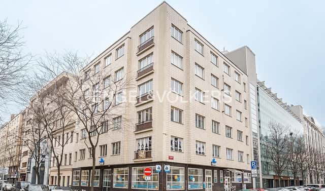 Pronájem kanceláře 154 m², Thámova, Praha 8 – Karlín