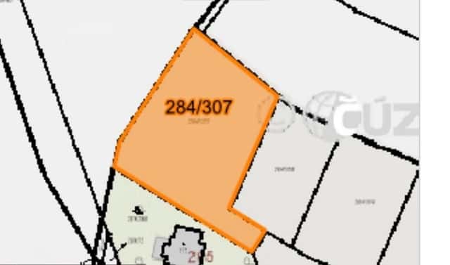 Prodej stavebního pozemku 1 880 m², Bavoryně, okres Beroun