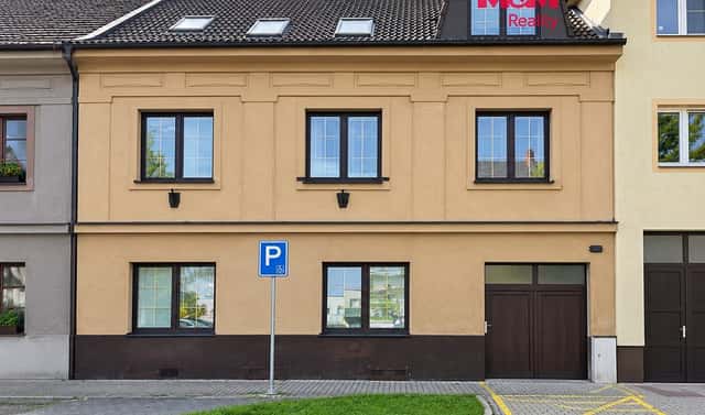 Pronájem bytu 3+1 84 m², K Višňovce, Pardubice – Zelené Předměstí