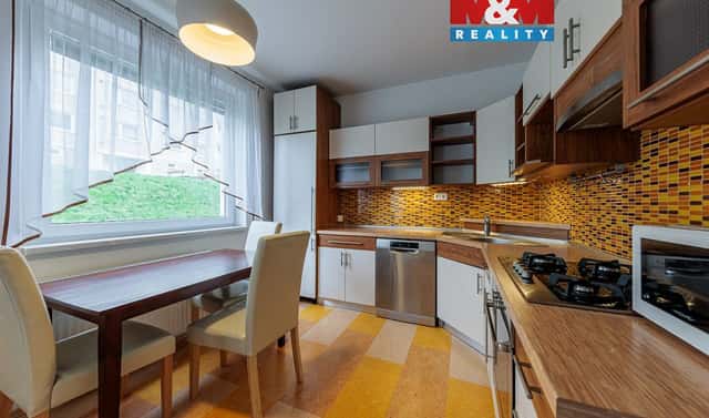 Pronájem bytu 3+1 76 m², Slovenská, Sokolov