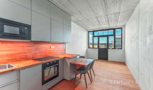 Pronájem bytu 1+kk 33 m², Kolbenova, Praha 9 – Vysočany