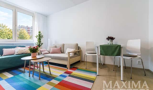Pronájem bytu 2+kk 39 m², Dolákova, Praha 8 – Bohnice