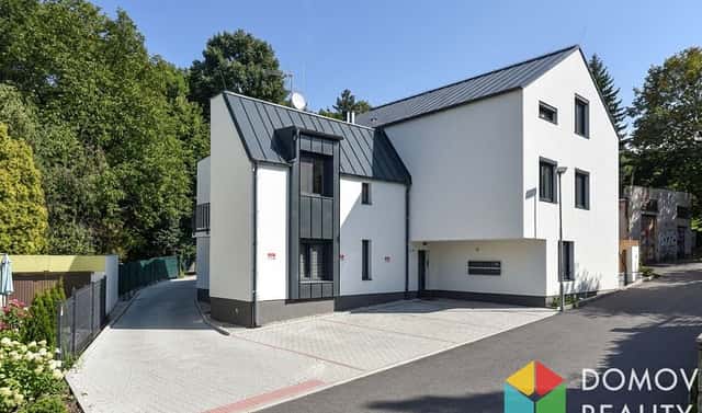 Prodej bytu 2+kk 44 m², Nádražní, Hořovice, okres Beroun