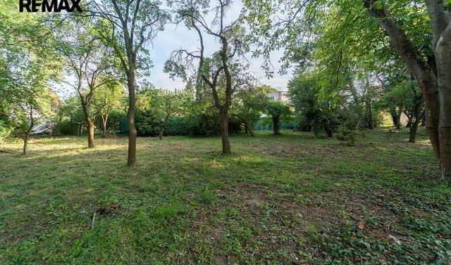 Prodej stavebního pozemku 818 m², Krakovany, okres Kolín