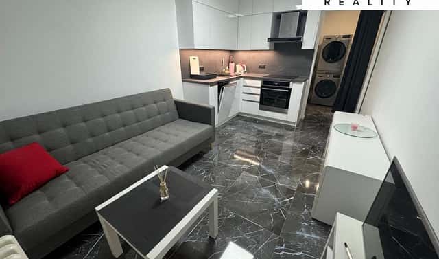 Pronájem bytu 2+kk 67 m², Španielova, Praha 6 – Řepy