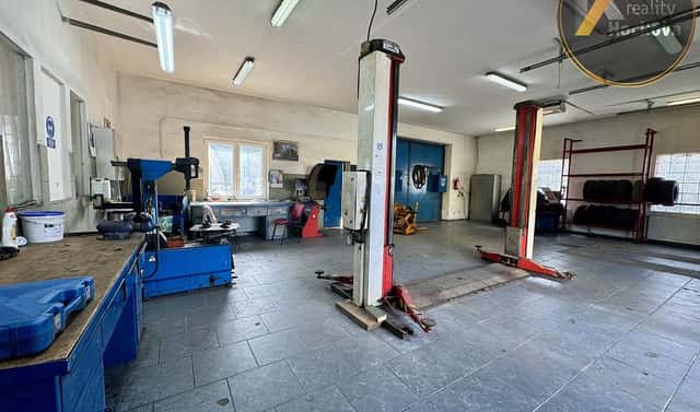 Pronájem obchodních prostor 106 m², Železárenská, Kladno