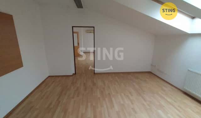 Pronájem kanceláře 21 m², Třinec, okres Frýdek-Místek