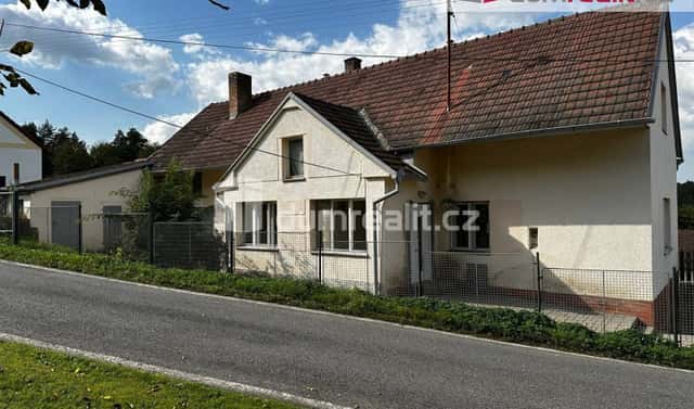 Prodej domu 125 m² s pozemkem 297 m², Zvotoky, okres Strakonice