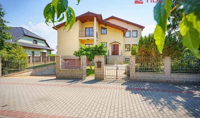 Pronájem domu 420 m² s pozemkem 993 m², Vilová, Jesenice – Zdiměřice, okres Praha-západ