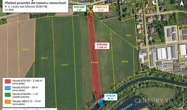 Prodej pole 2 299 m², Zlín