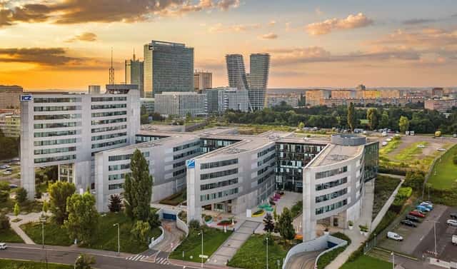 Pronájem kanceláře 631 m², Praha 4