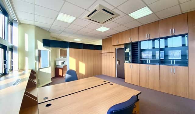 Pronájem kanceláře 68 m², Na Moráni, Praha 2 – Nové Město