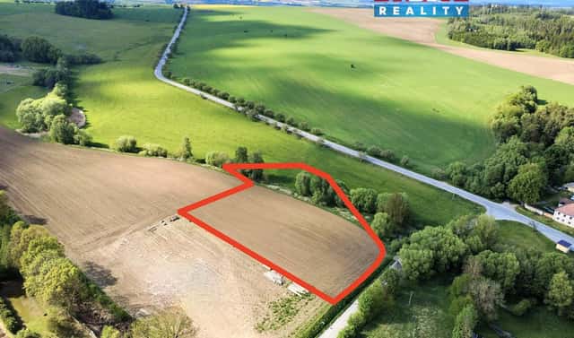 Prodej stavebního pozemku 8 618 m², Chýstovice, okres Pelhřimov