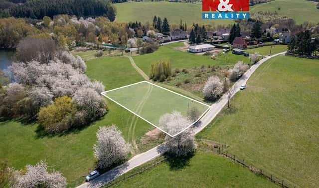 Prodej stavebního pozemku 2 000 m², Břasy – Vranovice, okres Rokycany