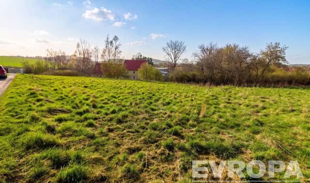 Prodej stavebního pozemku 1 410 m², Dubá, okres Česká Lípa