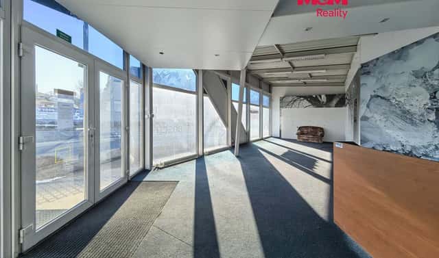 Pronájem obchodních prostor 117 m², Královéhradecká, Ústí nad Orlicí