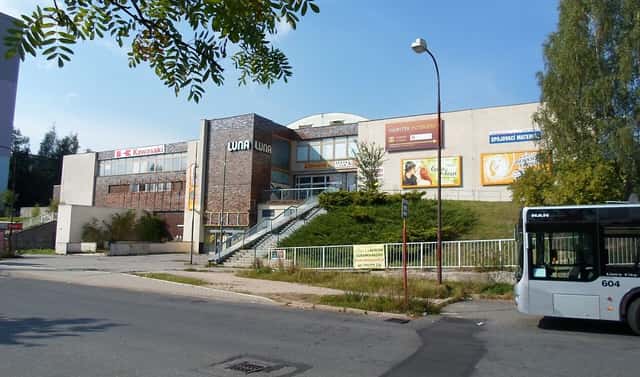 Pronájem obchodních prostor 100 m², Olbrachtova, Liberec – Liberec XV-Starý Harcov
