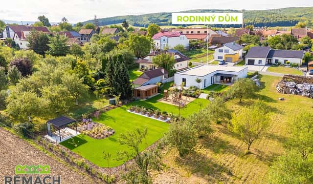 Prodej domu 223 m² s pozemkem 1 395 m², Drslavice, okres Uherské Hradiště
