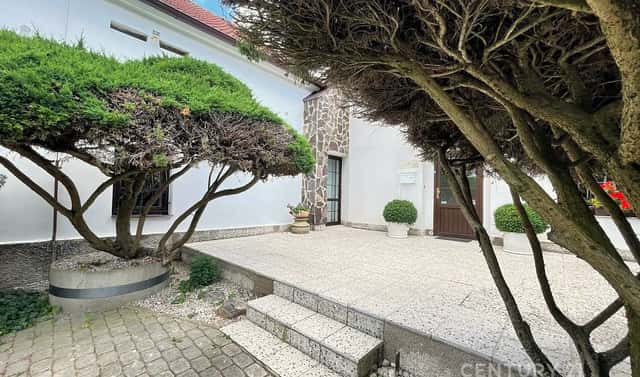 Pronájem komerčního objektu (jiného typu) 740 m², K Šeberovu, Jesenice – Zdiměřice, okres Praha-západ