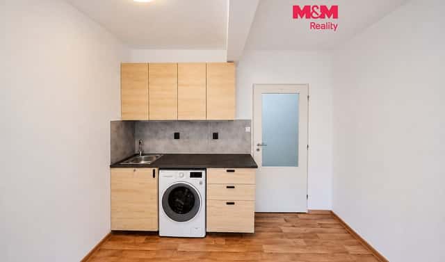 Prodej nebytového prostoru, 17 m2, Praha 2, ul. Krokova, Praha 2 – Nusle
