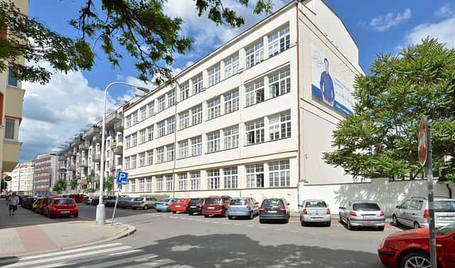 Pronájem kanceláře 417 m², náměstí Dr. Václava Holého, Praha 8 – Libeň
