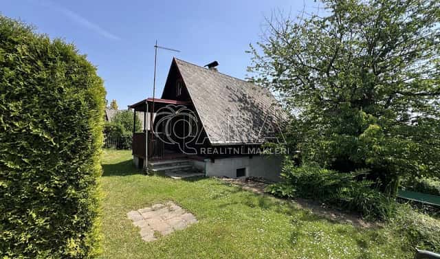 Prodej chaty/chalupy 120 m² s pozemkem 381 m², Nad Lomem, Nespeky, okres Benešov