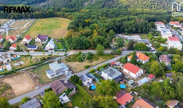 Prodej stavebního pozemku 1 380 m², Černošice, okres Praha-západ