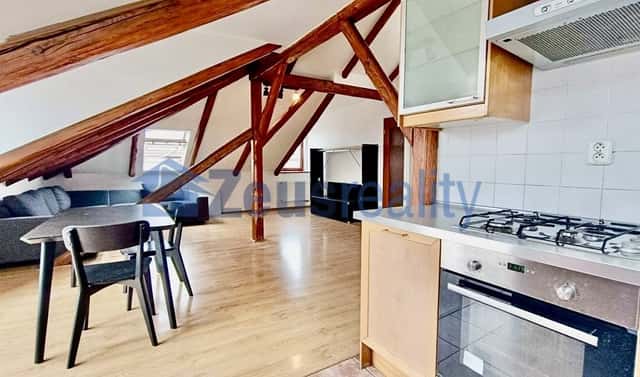 Pronájem bytu 3+1 90 m², Klapkova, Praha 8 – Kobylisy