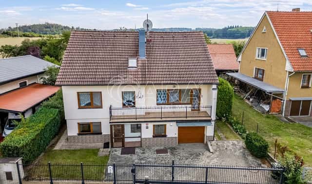 Prodej domu 307 m² s pozemkem 619 m², Mrač, okres Benešov