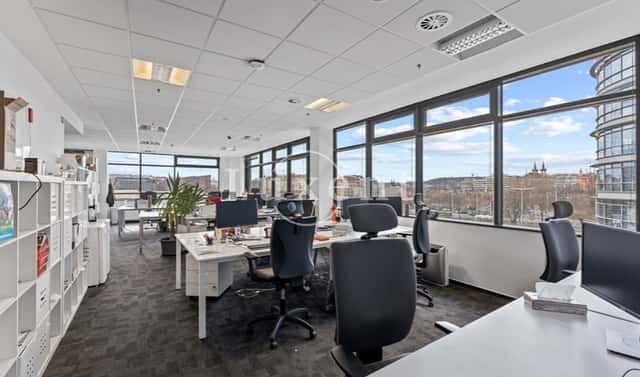 Pronájem kanceláře 187 m², Argentinská, Praha 7 – Holešovice