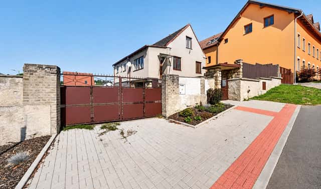 Prodej domu 90 m² s pozemkem 915 m², U kapličky, Doksy, okres Kladno