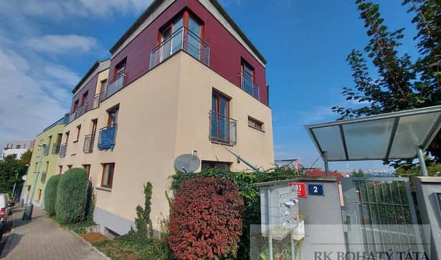 Pronájem bytu 1+kk 46 m², Tetínská, Praha 5 – Radlice