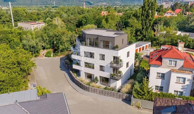 Prodej bytu 3+kk 77 m², Okružní, Praha 4 – Komořany