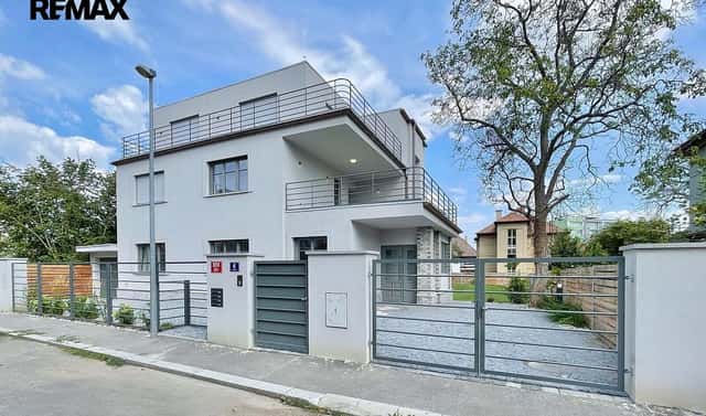 Pronájem bytu 4+kk 77 m², Na brázdě, Praha 4 – Michle