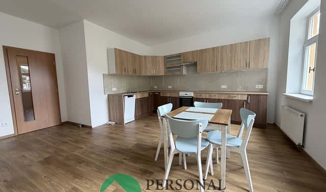 Pronájem bytu 2+kk 66 m², Libušina, Karlovy Vary