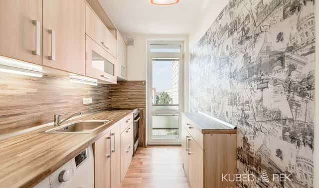 Prodej bytu 2+1 40 m², Angela Kančeva, Tábor
