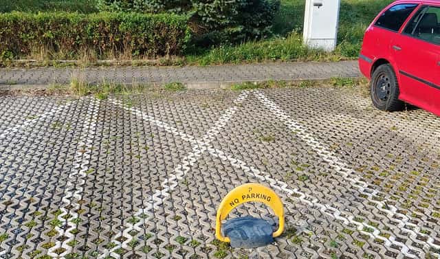 Venkovní parkovací stání Roztoky u Prahy, Najdrova, Roztoky, okres Praha-západ