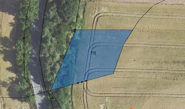 Prodej pole 1 043 m², Makotřasy, okres Kladno