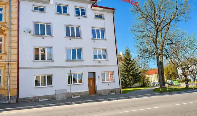 Prodej bytu 2+1 63 m², Májová, Cheb