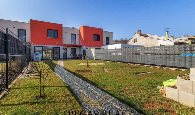 Prodej domu 144 m² s pozemkem 502 m², Na Štěpnici, Rosice, okres Brno-venkov