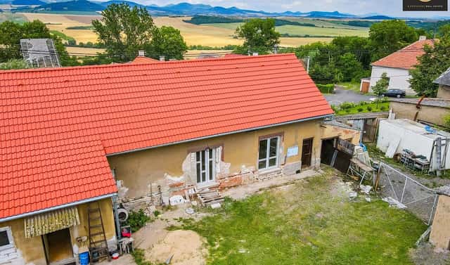 Prodej domu 262 m² s pozemkem 2 342 m², Chožov – Mnichovský Týnec, okres Louny
