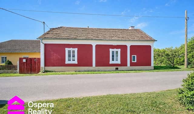 Prodej domu 137 m² s pozemkem 1 021 m², Starý Petřín – Nový Petřín, okres Znojmo