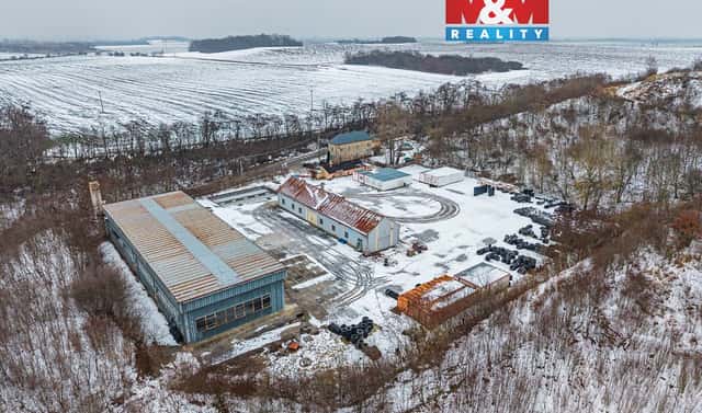 Pronájem skladovacích prostor 1 100 m², K Cihelně, Veleň, okres Praha-východ