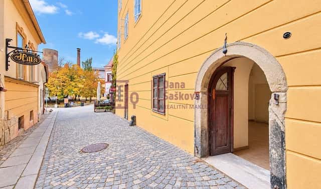 Pronájem obchodních prostor 41 m², nám. Míru, Jindřichův Hradec – Jindřichův Hradec I