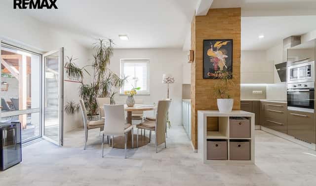 Prodej domu 214 m² s pozemkem 670 m², V Kamení, Plzeň – Černice, okres Plzeň-město