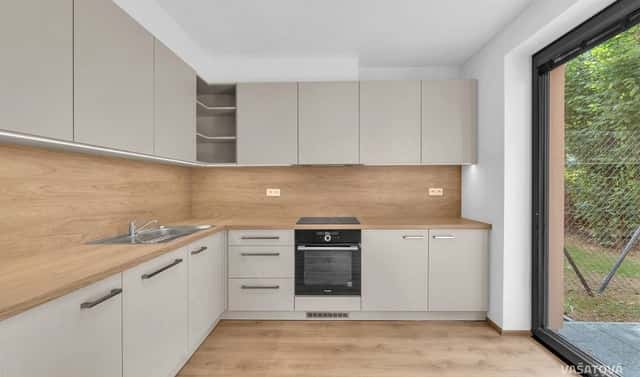 Pronájem bytu 3+1 188 m², Pražská třída, Hradec Králové – Kukleny