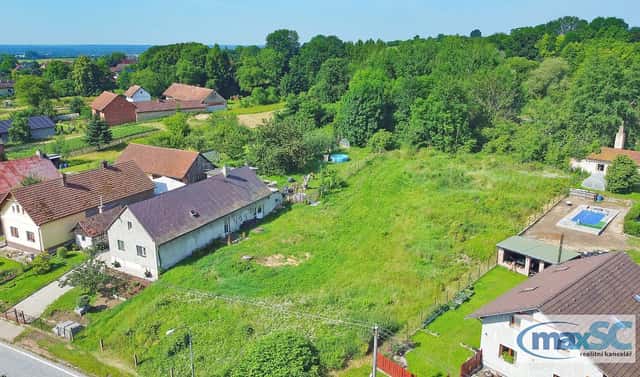 Prodej stavebního pozemku 2 633 m², Jeníkovice, okres Hradec Králové