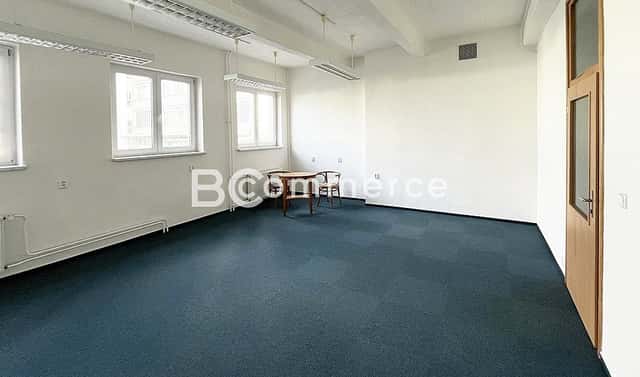 Pronájem kanceláře 30 m², Mariánské náměstí, Brno – Komárov, okres Brno-město