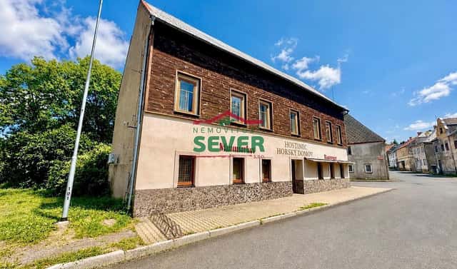 Prodej komerčního objektu (jiného typu) 800 m², nám. Pionýrů, Hora Svaté Kateřiny, okres Most